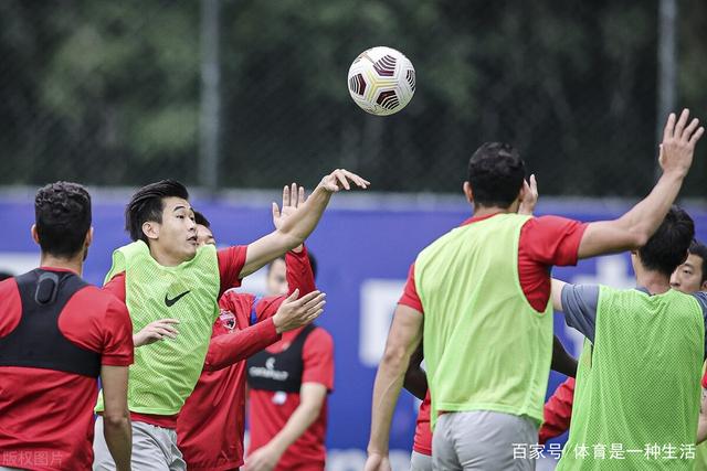 罗马诺：曼联27岁中场麦克托米奈转会那不勒斯